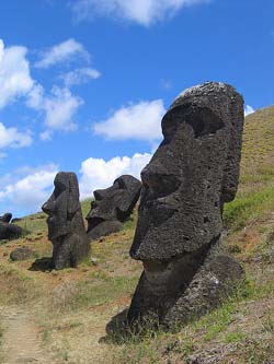 250px-moai_rano_raraku Moai Statues on Easter Island
